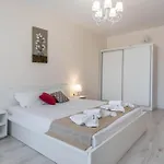 Apartment Seaside By Linas Varna